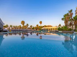 LAUR HOTELS EXPERIENCE - ELEGANCE Pools & Beach