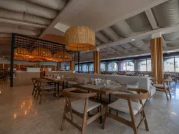 LAUR HOTELS EXPERIENCE - ELEGANCE Restaurants