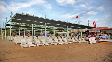 LAVITAS HOTEL Pools & Beach