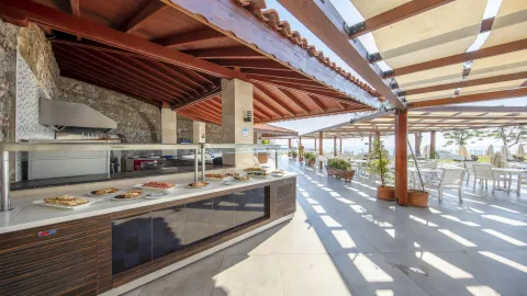 FESTIVAL HOTEL Bars