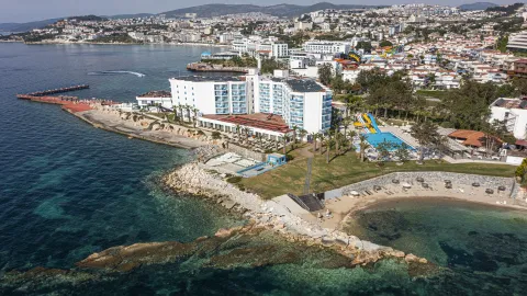FESTIVAL HOTEL Pools & Beach