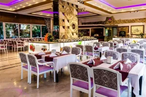 LETOILE BEACH HOTEL Restaurants