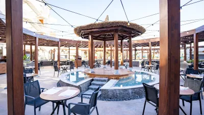 LIBERTY FABAY HOTEL Restaurants