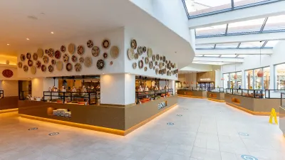LIBERTY FABAY HOTEL Restaurants