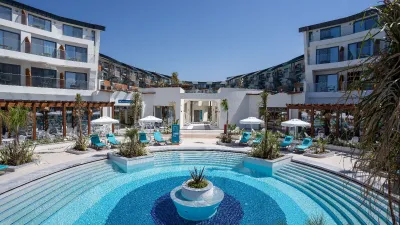 LIBERTY FABAY HOTEL Pools & Beach