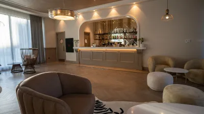 LIBERTY FABAY HOTEL Bars