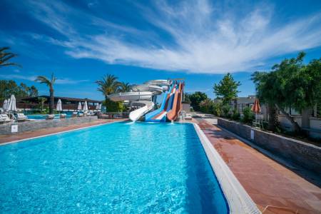 LIBERTY HOTELS LARA Pools & Beach