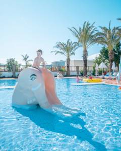 LIBERTY HOTELS LARA Pools & Beach