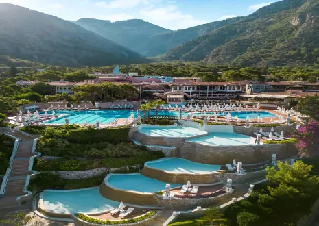 LIBERTY HOTELS LYKIA Pools & Beach