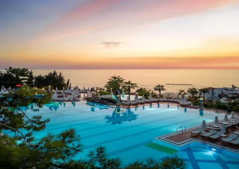 LIBERTY HOTELS LYKIA Pools & Beach