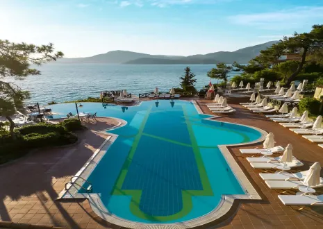 LIBERTY HOTELS LYKIA Pools & Beach