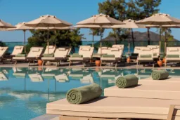 LIBERTY SIGNA Pools & Beach