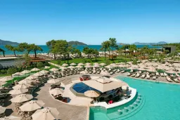LIBERTY SIGNA Pools & Beach