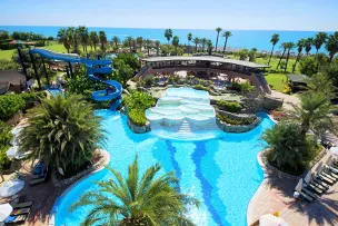 LIMAK ARCADIA SPORT RESORT Pools & Beach