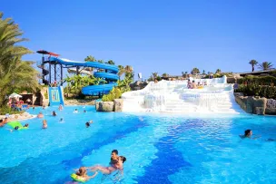 LIMAK ARCADIA SPORT RESORT Pools & Beach