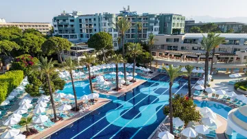 LIMAK ATLANTIS RESORT Pools & Beach
