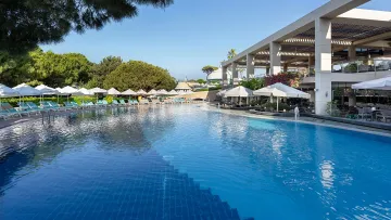 LIMAK ATLANTIS RESORT Pools & Beach