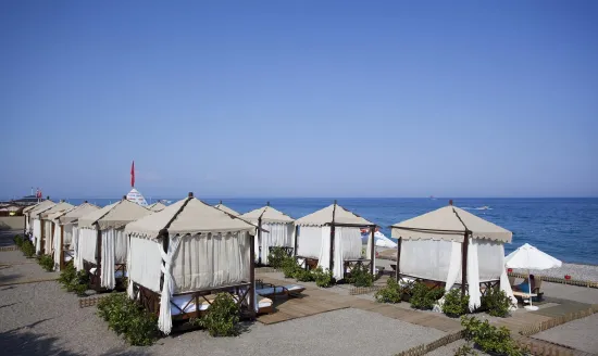 LIMAK LIMRA RESORT Pools & Beach