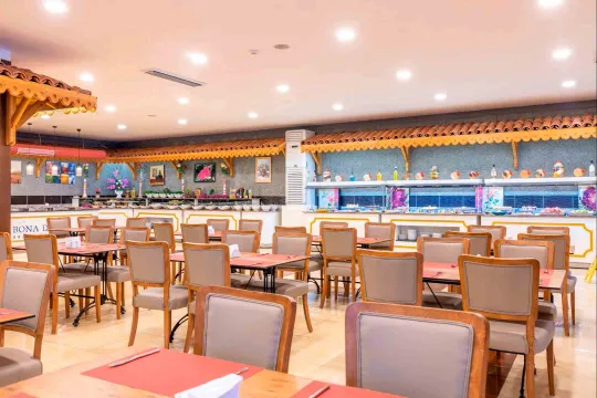 LIMS BONA DEA BEACH HOTEL Restaurants