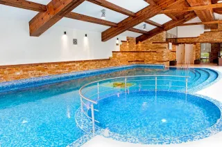 LION BOROVETS Pools & Beach