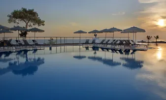 LITORE RESORT HOTEL-SPA Pools & Beach