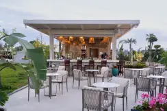LIU RESORTS Bars