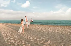 LIU RESORTS Pools & Beach