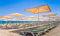 LOCEANICA BEACH RESORT Pools & Beach