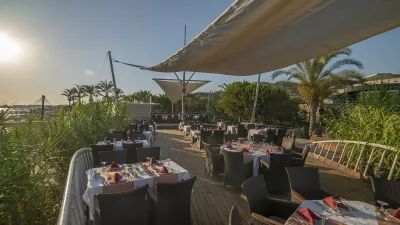 LONG BEACH ALANYA Restaurants