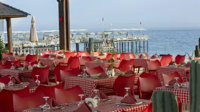 LONG BEACH ALANYA Restaurants