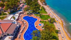 LONG BEACH CLUB NATURE Pools & Beach