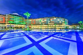 LONICERA RESORT-SPA Pools & Beach