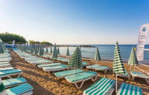 LONICERA RESORT-SPA Pools & Beach