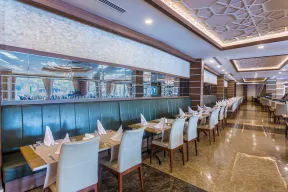 LONICERA RESORT-SPA Restaurants