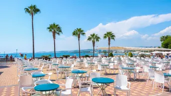 LONICERA RESORT-SPA Pools & Beach