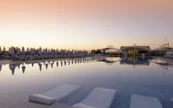 LONICERA WEST HOTEL Pools & Beach