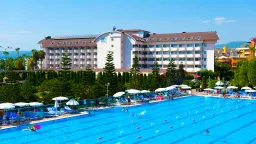 LONICERA WORLD HOTEL Pools & Beach