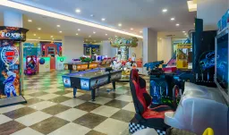 LONICERA WORLD HOTEL Activities