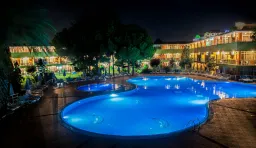 LONICERA WORLD HOTEL Pools & Beach