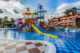 LONICERA WORLD HOTEL Activities