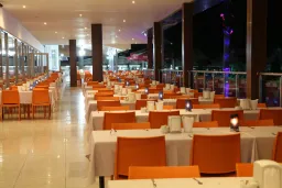 LONICERA WORLD HOTEL Restaurants