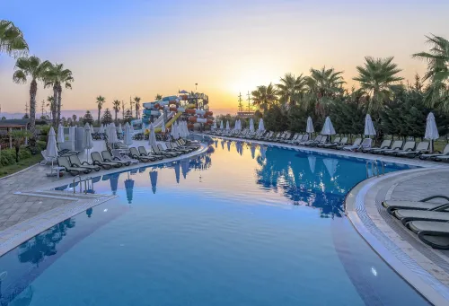 LRS PORT RIVER HOTEL - SPA Pools & Beach
