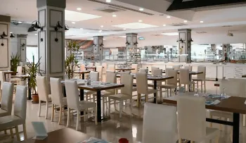 LUCIDA BEACH HOTEL Restaurants