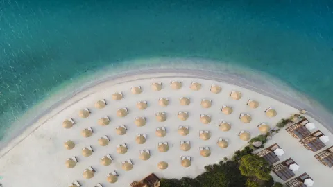 LUJO ART - JOY Pools & Beach