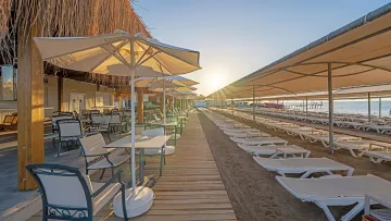 LUNA VISTA HOTEL Pools & Beach
