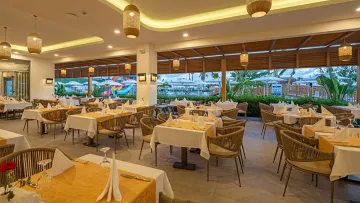 LUNA VISTA HOTEL Restaurants