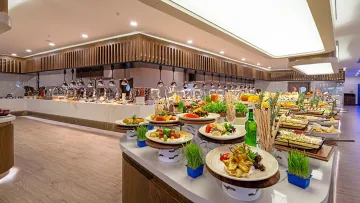 LUNA VISTA HOTEL Restaurants