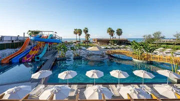LUNA VISTA HOTEL Pools & Beach