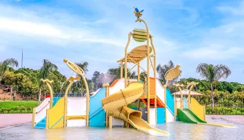 LUSSO SORGUN Pools & Beach