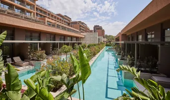 LUSSO SORGUN Pools & Beach